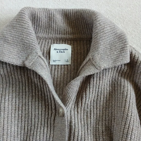 a&f ♡ collared cardigan soft chenille button down sweater abercrombie and fitch - Picture 5 of 11
